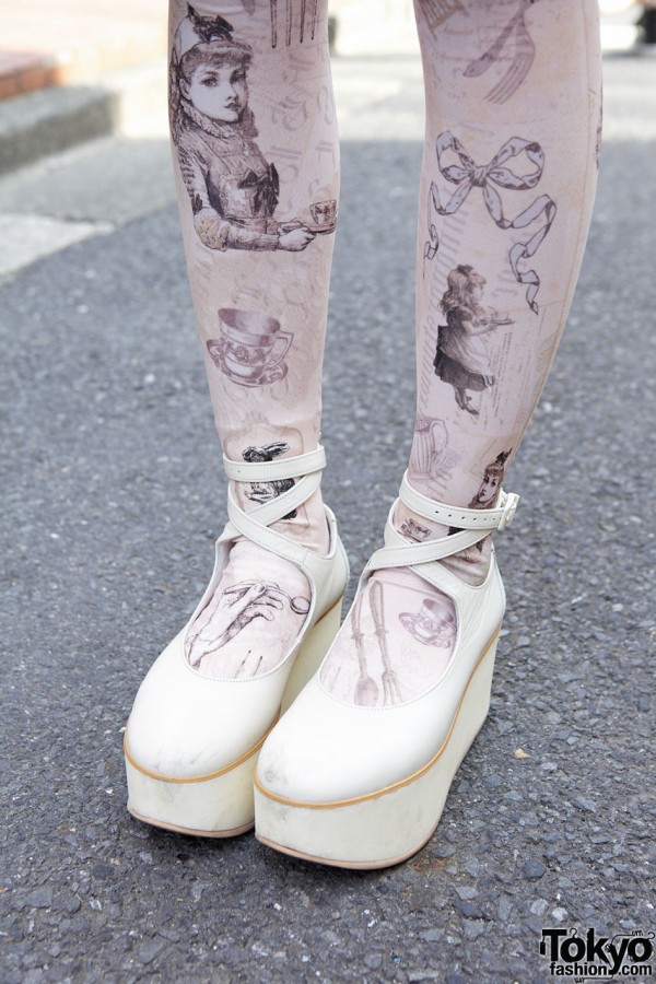 Grimoire tattoo tights & rocking horse shoes