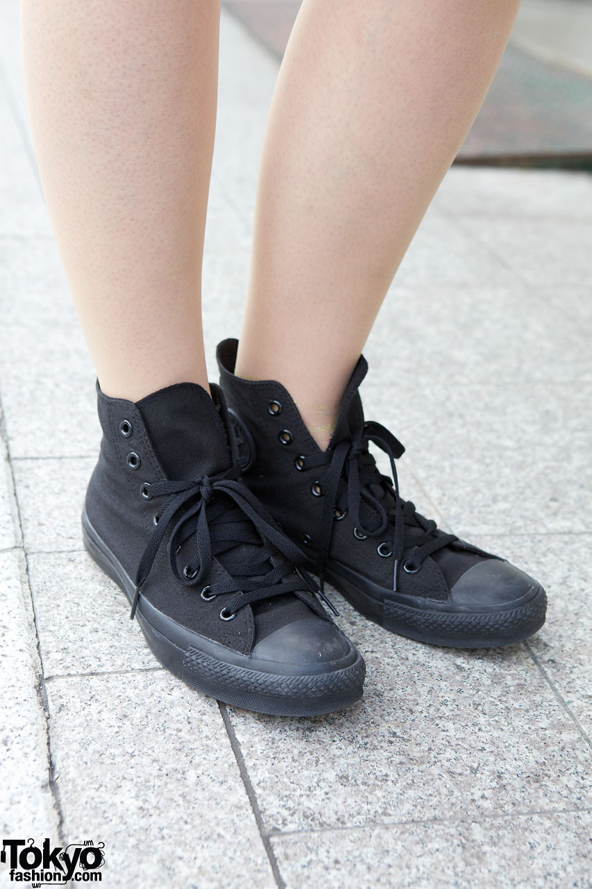 Black converse sneakers Tokyo Fashion