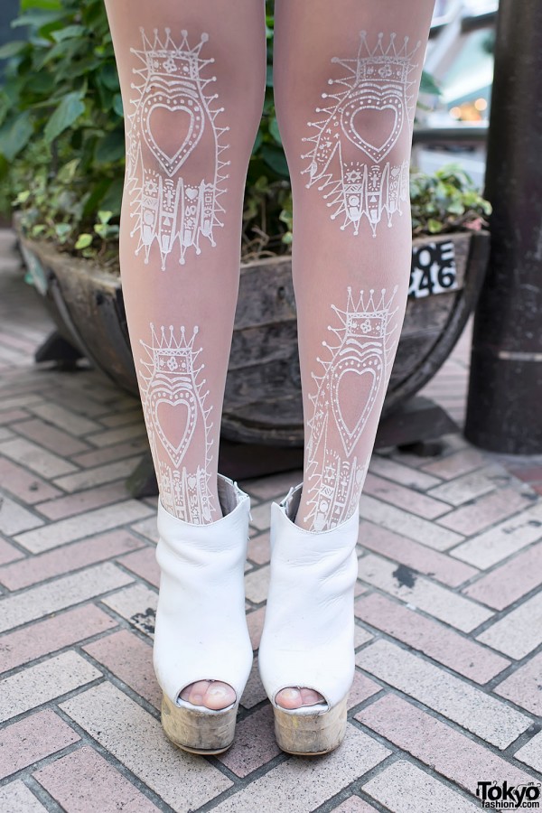 Graphic Tights & Jeffrey Campbell