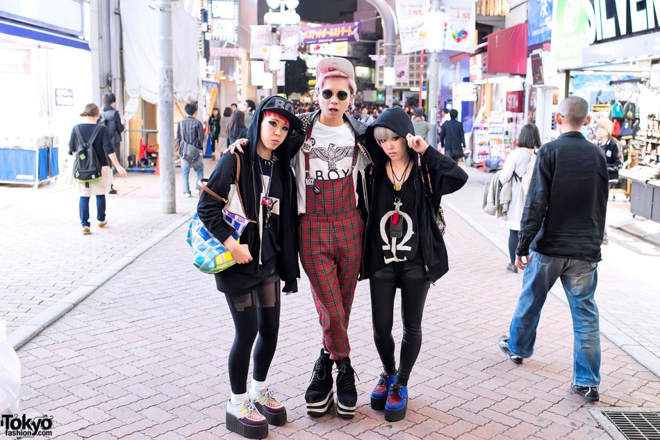 Miho & Maho & Pink Haired Friend on Shibuya Center Gai – Tokyo Fashion