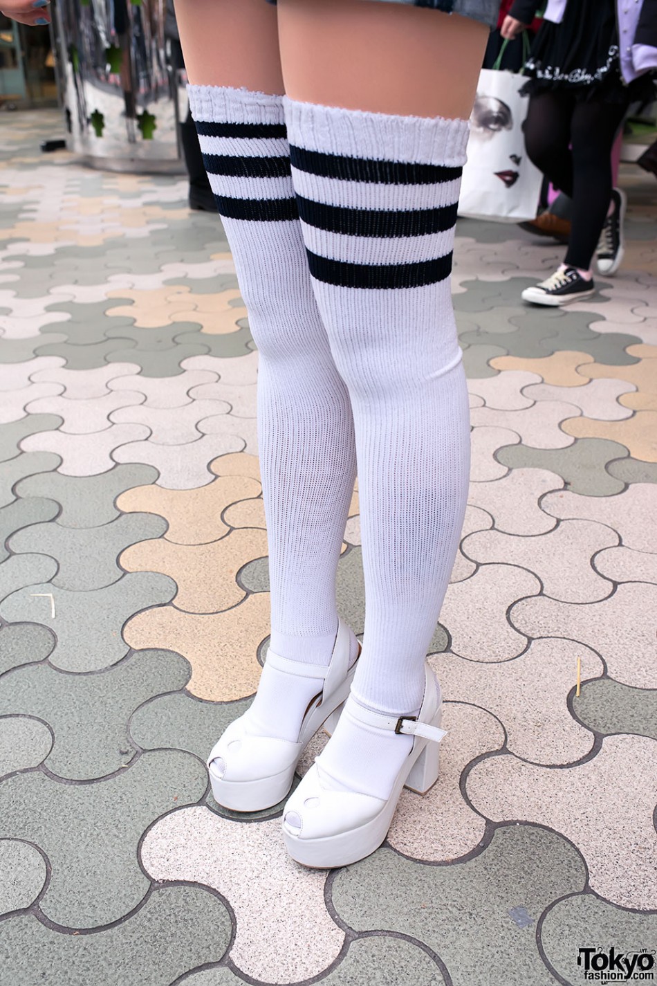 Over-the-knee Striped Tube Socks – Tokyo Fashion