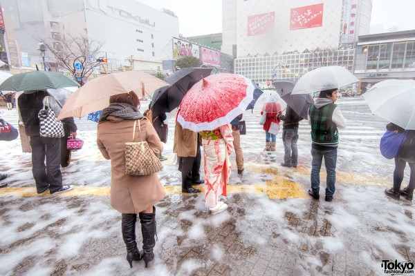 Coming of Age day under the snow in Tokyo