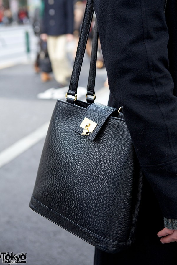 Black resale bag