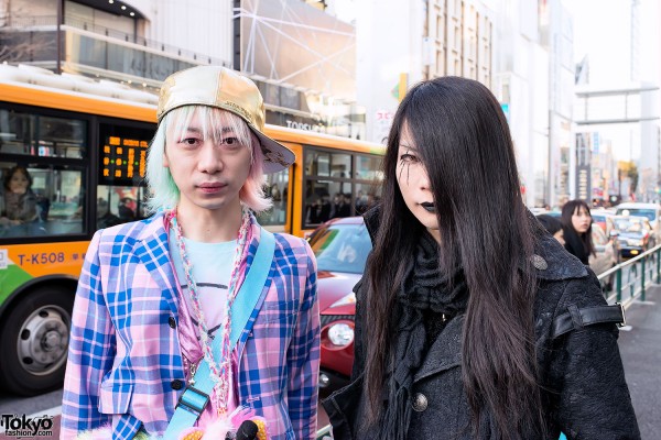 Kawaii vs Gothic Harajuku Street Fashion