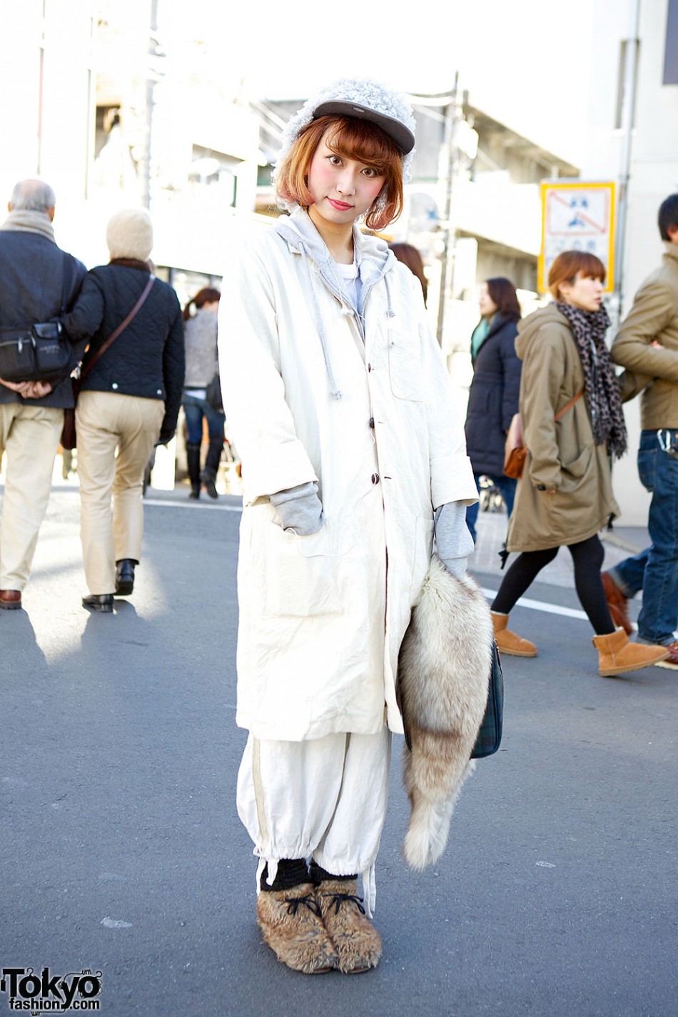 Long Coat w/ Ralph Lauren Bag, Furry Shoes & Furry Hat in Harajuku ...
