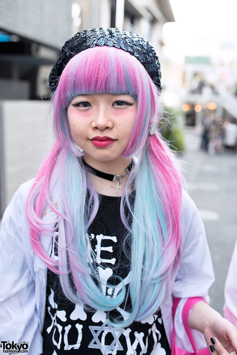 Pink Hair & Choker in Harajuku – Tokyo Fashion