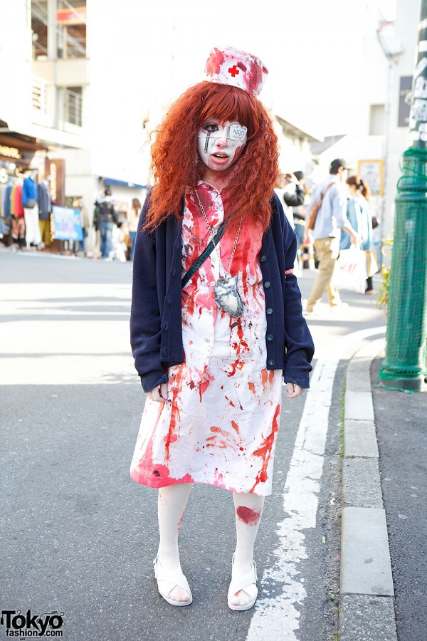 Japanese Shironuri Horror Nurse on the Street in Harajuku