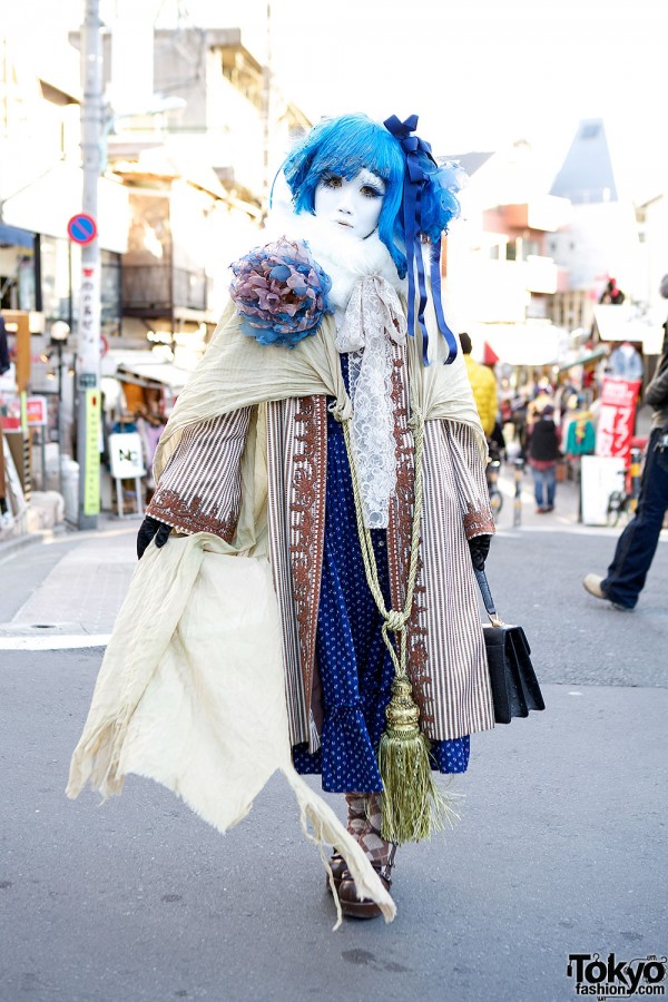 Shironuri Minori w/ Blue Hair, Lace, Stripes, & Oversized Tassel in Harajuku