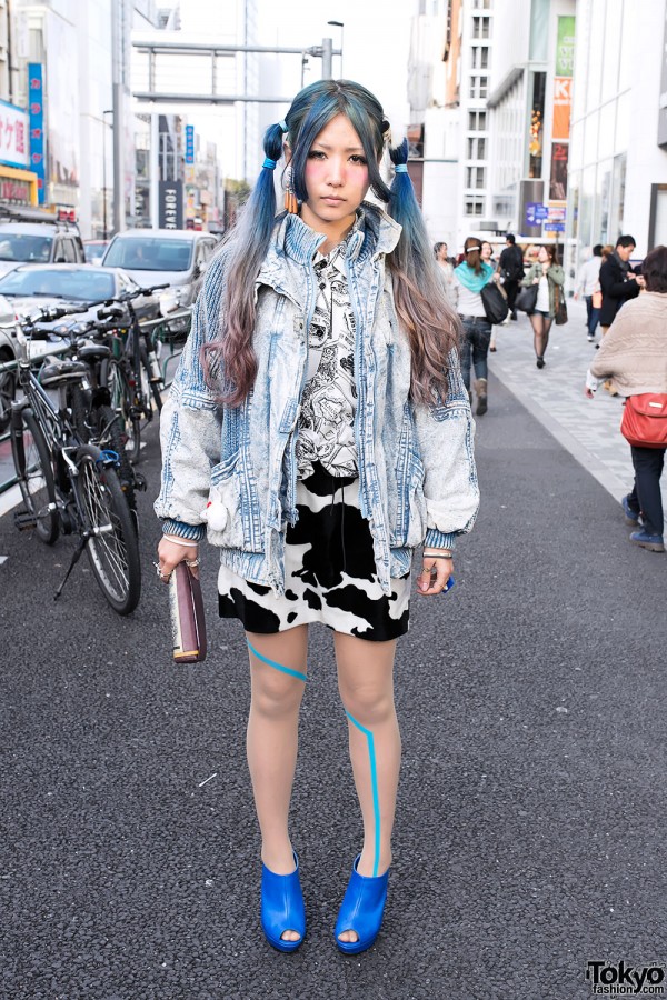 Blue Ombre Hairstyle, Acid Wash Jacket & Graphic Tights in Harajuku