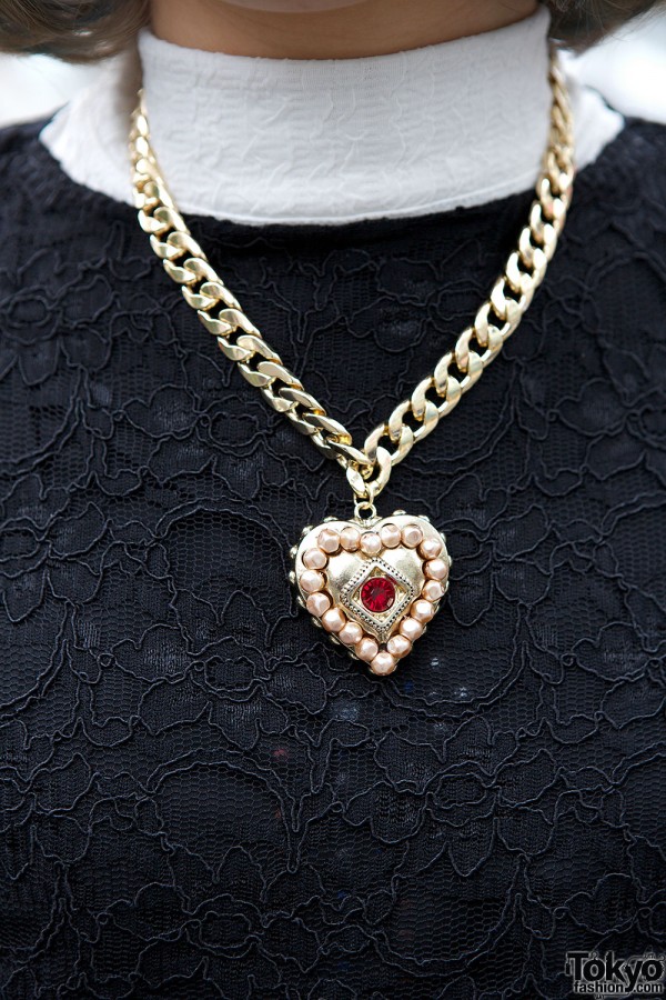 Topshop heart necklace