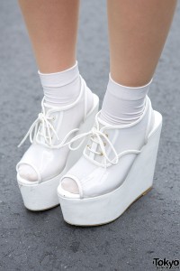 Peep Toe Dazzlin Shoes
