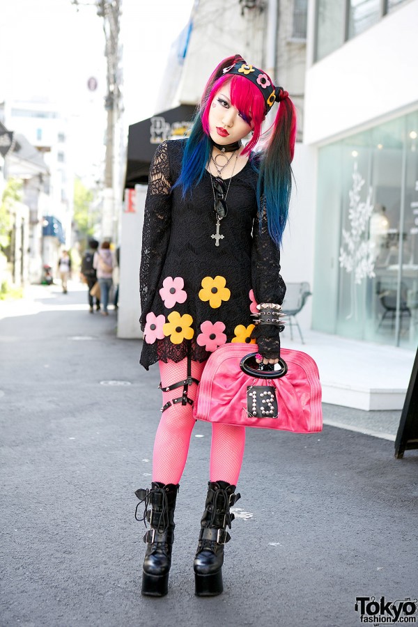 Pink-Blue Twintails, Lace Dress, Fishnets & Murderdolls Necklace in Harajuku