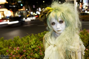 Minori's Earthy Shironuri Style in Harajuku