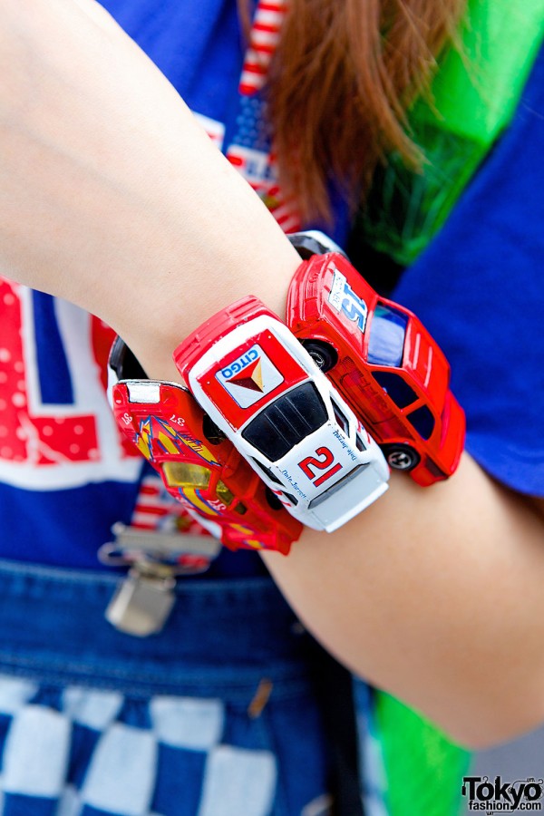 Toy cars bracelet