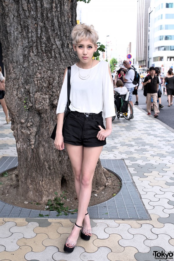 Short-Haired Japanese Model in Harajuku