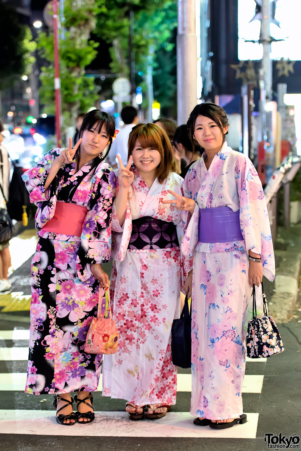 Japanese Yukata Pictures in Harajuku at Jingu Gaien Fireworks Festival –  Tokyo Fashion