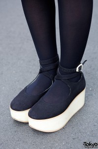 Belly Button Rocking Horse Shoes