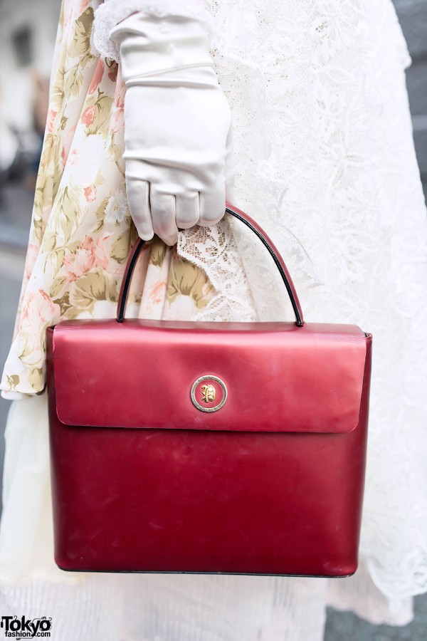 Leather Handbag & Shironuri Fashion