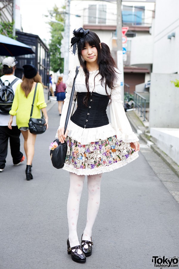 Cute Bunny Skirt, Handmade Corset, Cat Tights & Cat Bag in Harajuku