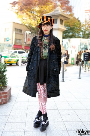 Rolick Harajuku Staffer in Jeffrey Campbell Studded Platforms, Striped ...