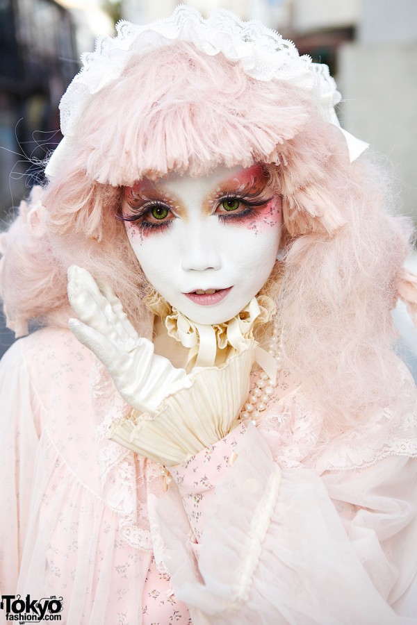 Shironuri Minori’s Pastel Pink Hair & Fashion in Harajuku – Tokyo Fashion
