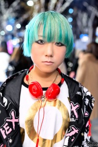 Short Aqua Green Hairstyle
