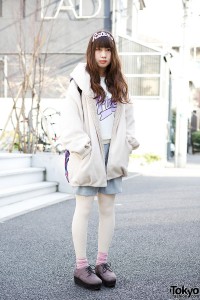 Nice Claup Sweatshirt & Pageboy Shorts
