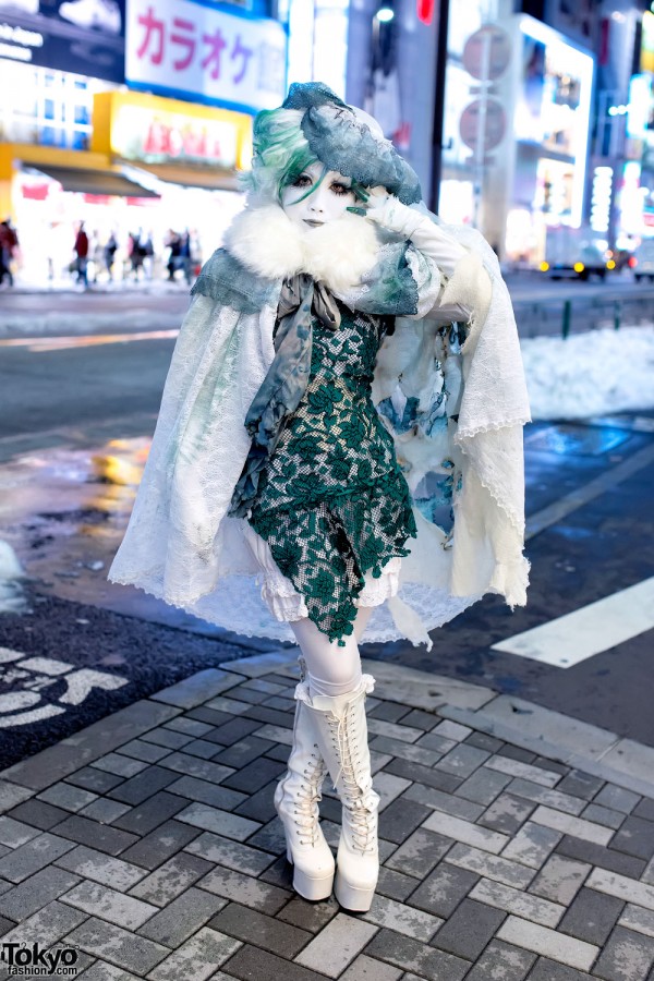 Japanese Shironuri Artist Minori in the Snow in Harajuku