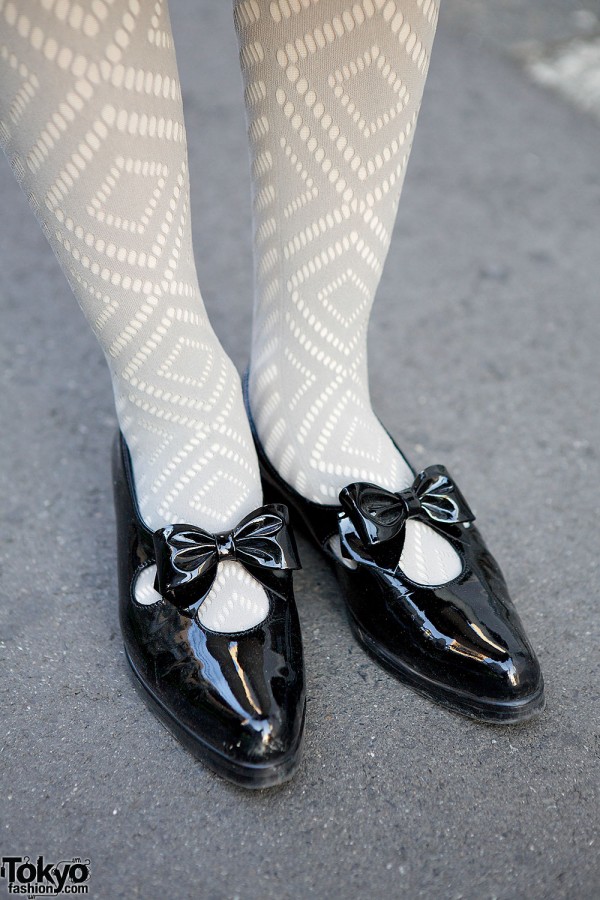 Unbilical pointy bow flats