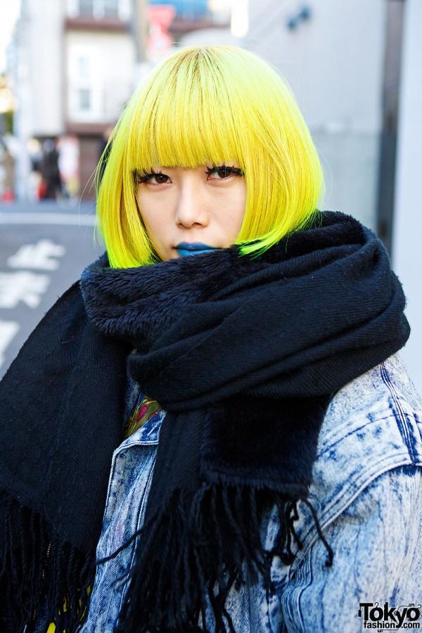 Yellow Hair & Blue Lipstick