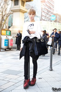 C.E Sweatshirt in Harajuku