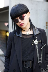 Round Sunglasses & Trench Coat