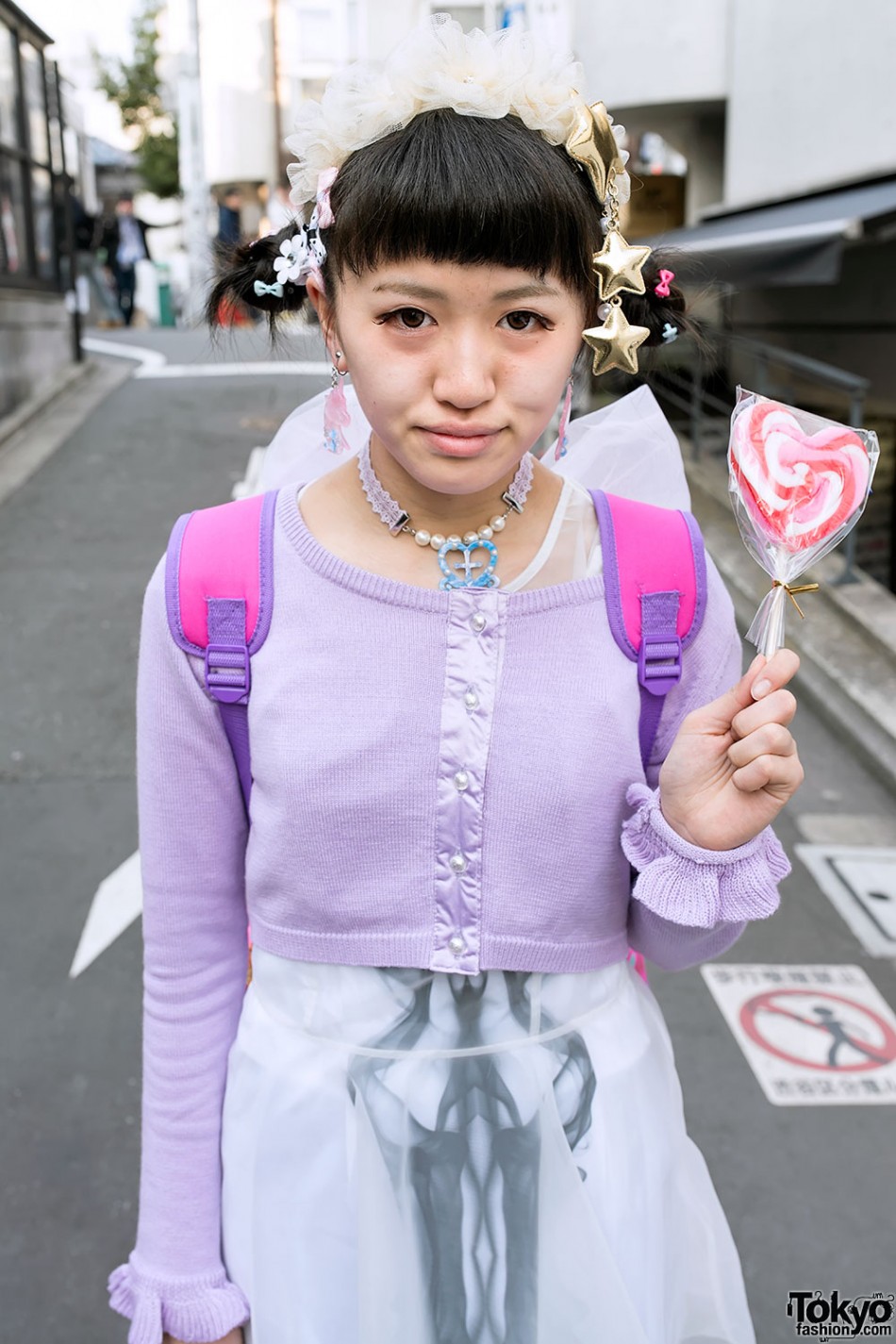 Harajuku Girls W Sheer Skirts Loafers Cute Accessories And Lollipops Tokyo Fashion 