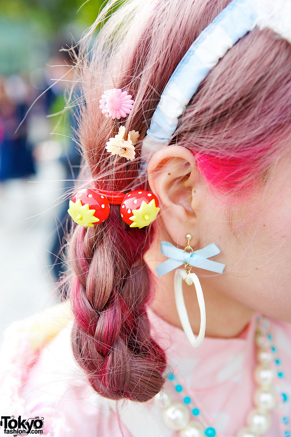 Pastel Harajuku Style w/ The Virgin Mary, Gunifuni, Freckleat & Apolia –  Tokyo Fashion