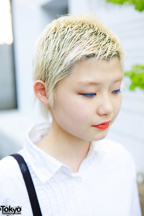 Short Blond Hair & Blue Mascara
