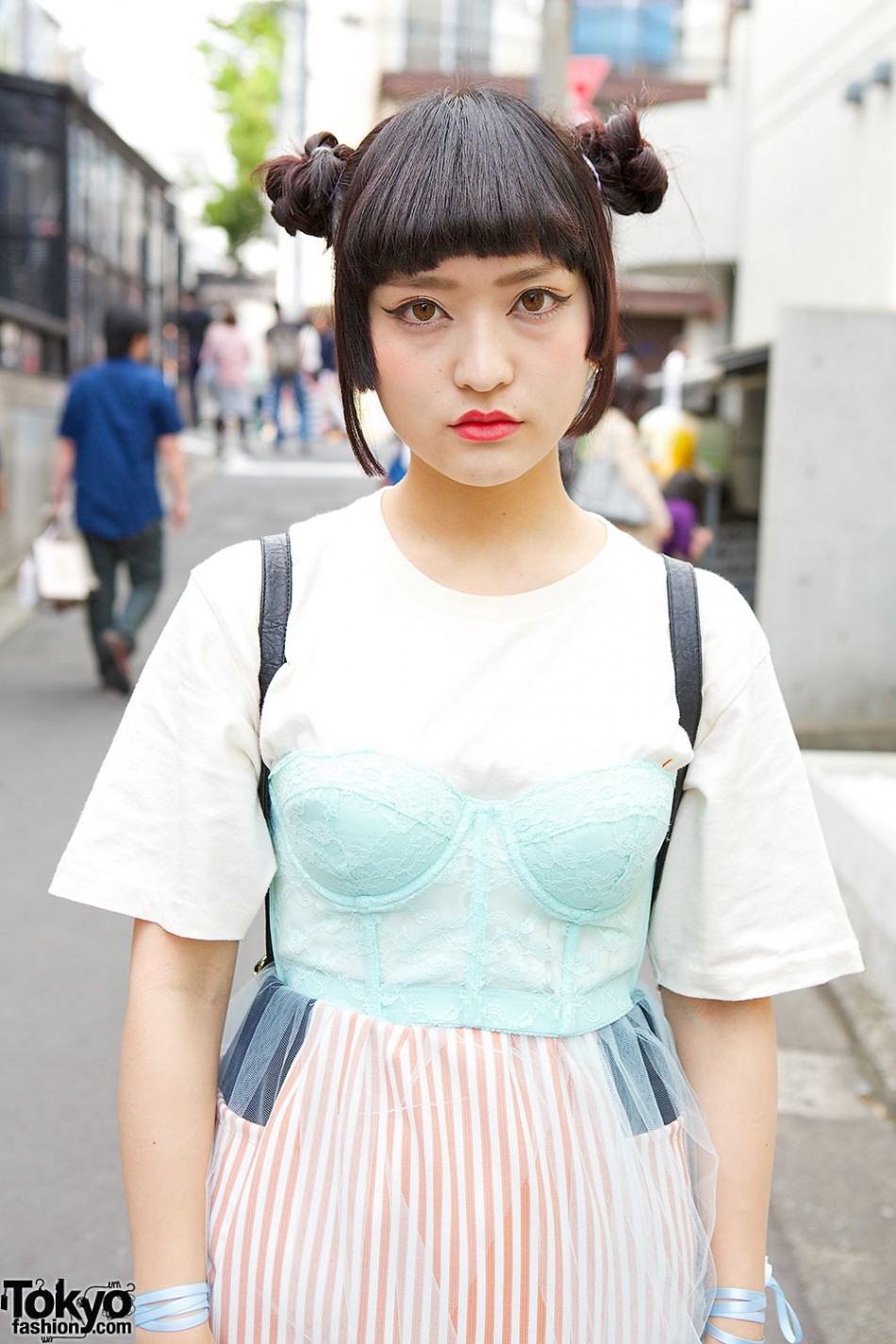 Harajuku Girls W Twin Buns Sheer Skirts Cheongsam And Platforms Tokyo Fashion 