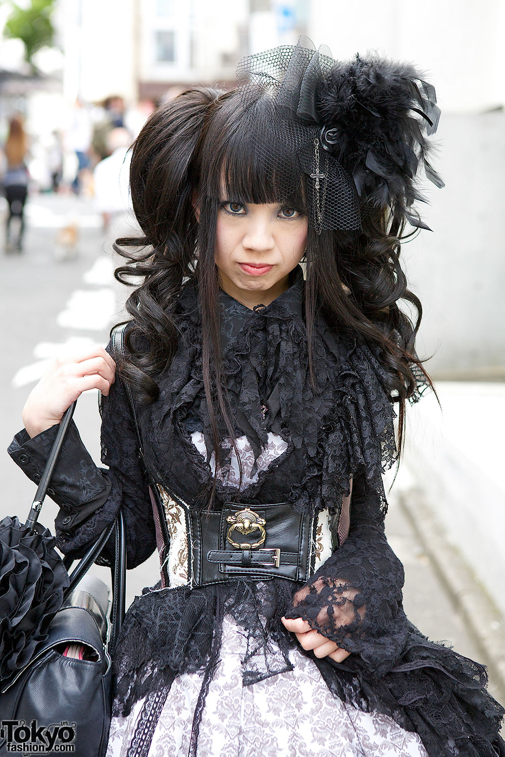 Harajuku Gothic Lolita in h.NAOTO, Frill, Hangry & Angry