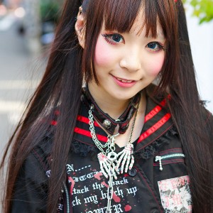 h.NAOTO Skeleton Hands Choker