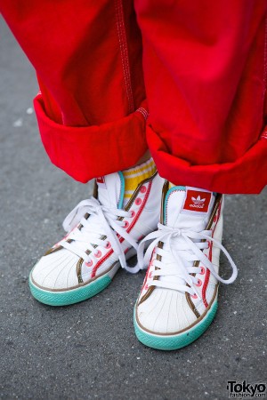 Red Cap & Overalls w/ Panama Boy T-shirt & Sneaker Print Backpack in ...