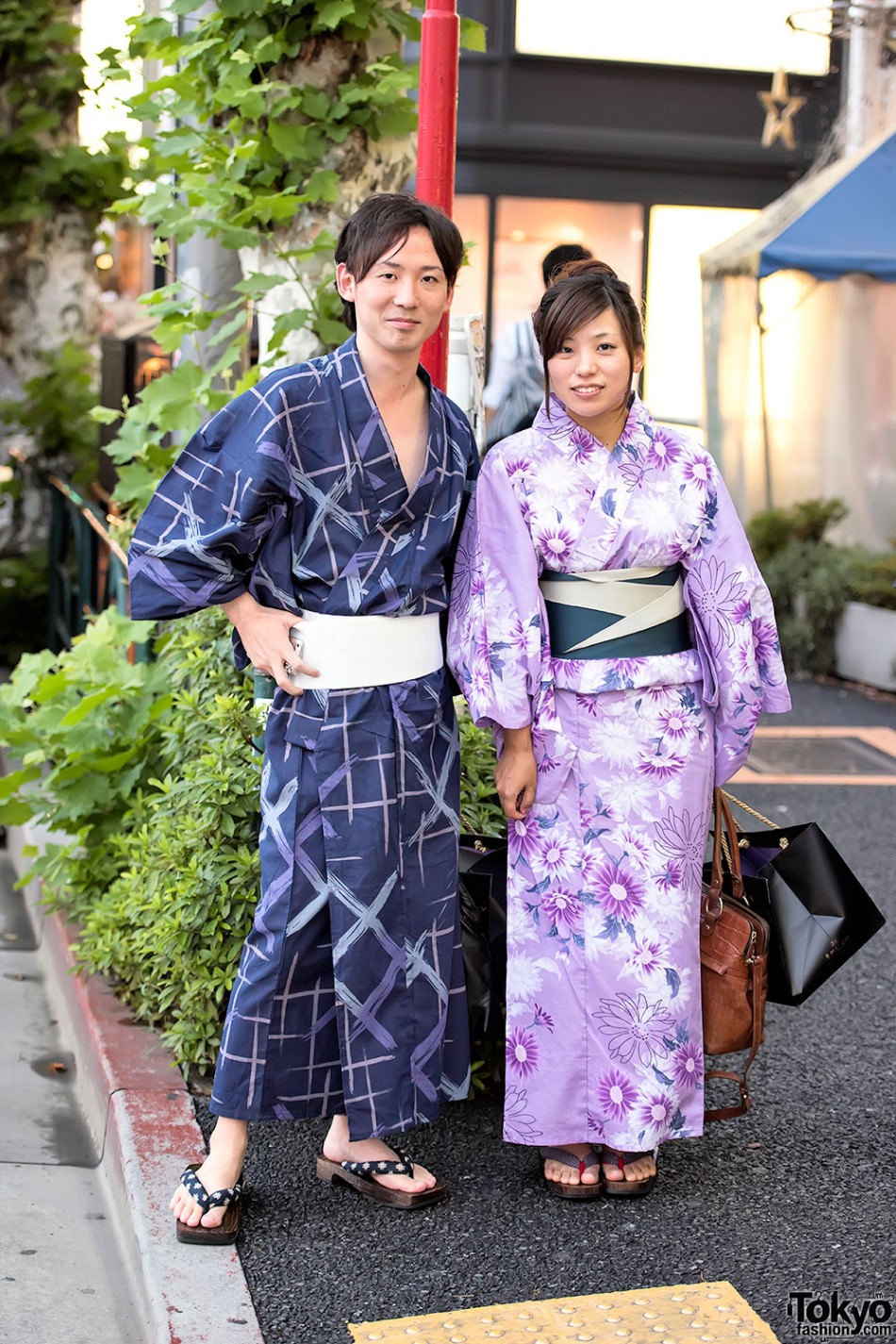 Japanese Yukata Pictures in Harajuku at Jingu Gaien Fireworks Festival