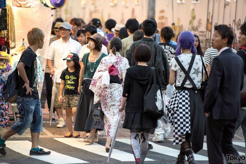 Japanese Yukata Pictures in Harajuku at Jingu Gaien Fireworks Festival ...