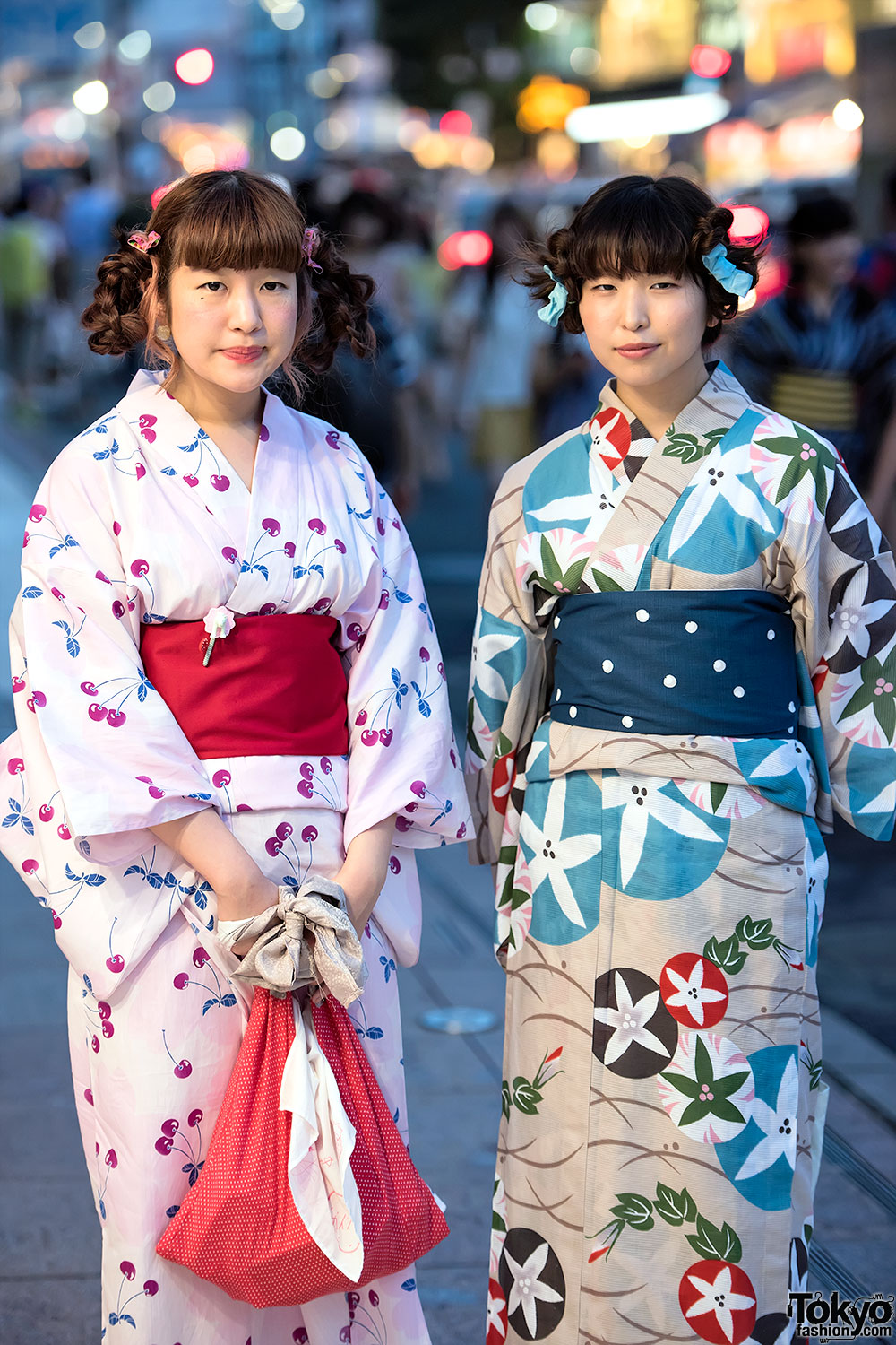 Japanese Yukata Pictures in Harajuku at Jingu Gaien Fireworks Festival