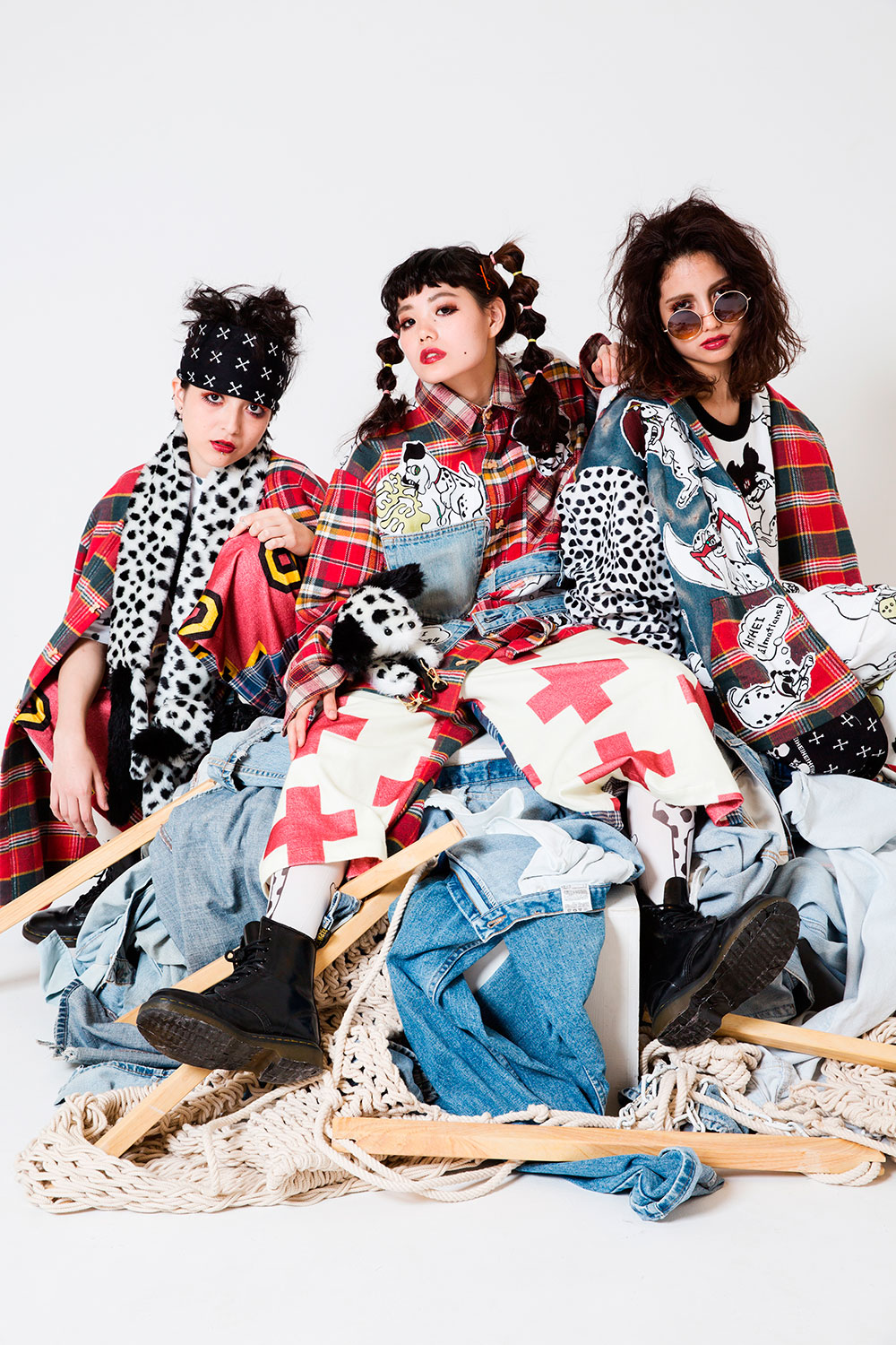 Japanese Fashion Brand HEIHEI – “Dalmatians” A/W 2014 Exhibition