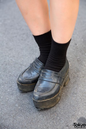 Black Beret, Heart Choker, Nadia Skirt & Moussy Platform Loafers in ...