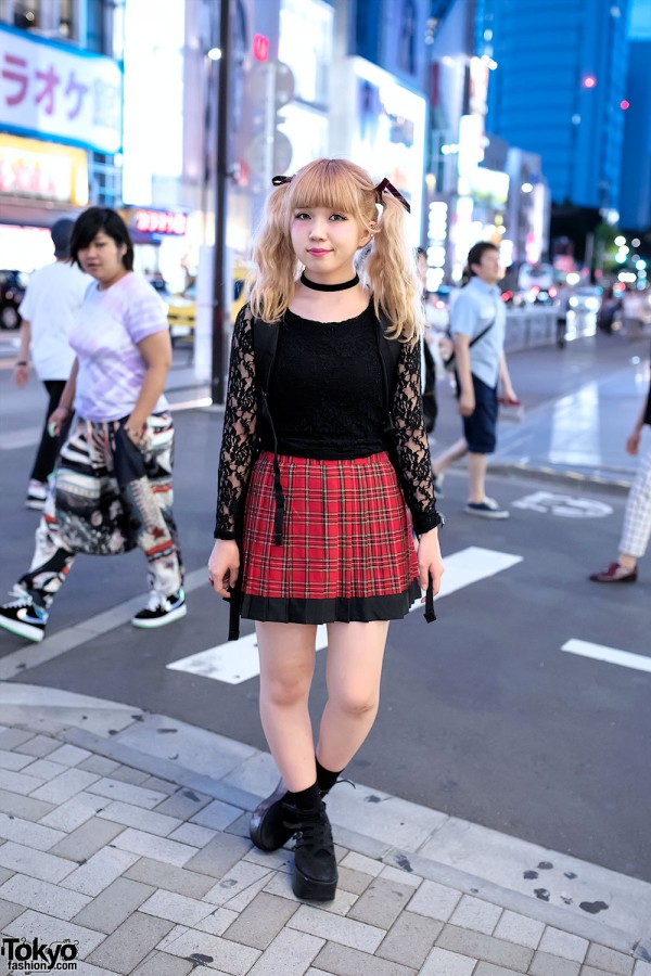 Blonde Twintails, Black Lace, Plaid Skirt & Tokyo Bopper in Harajuku