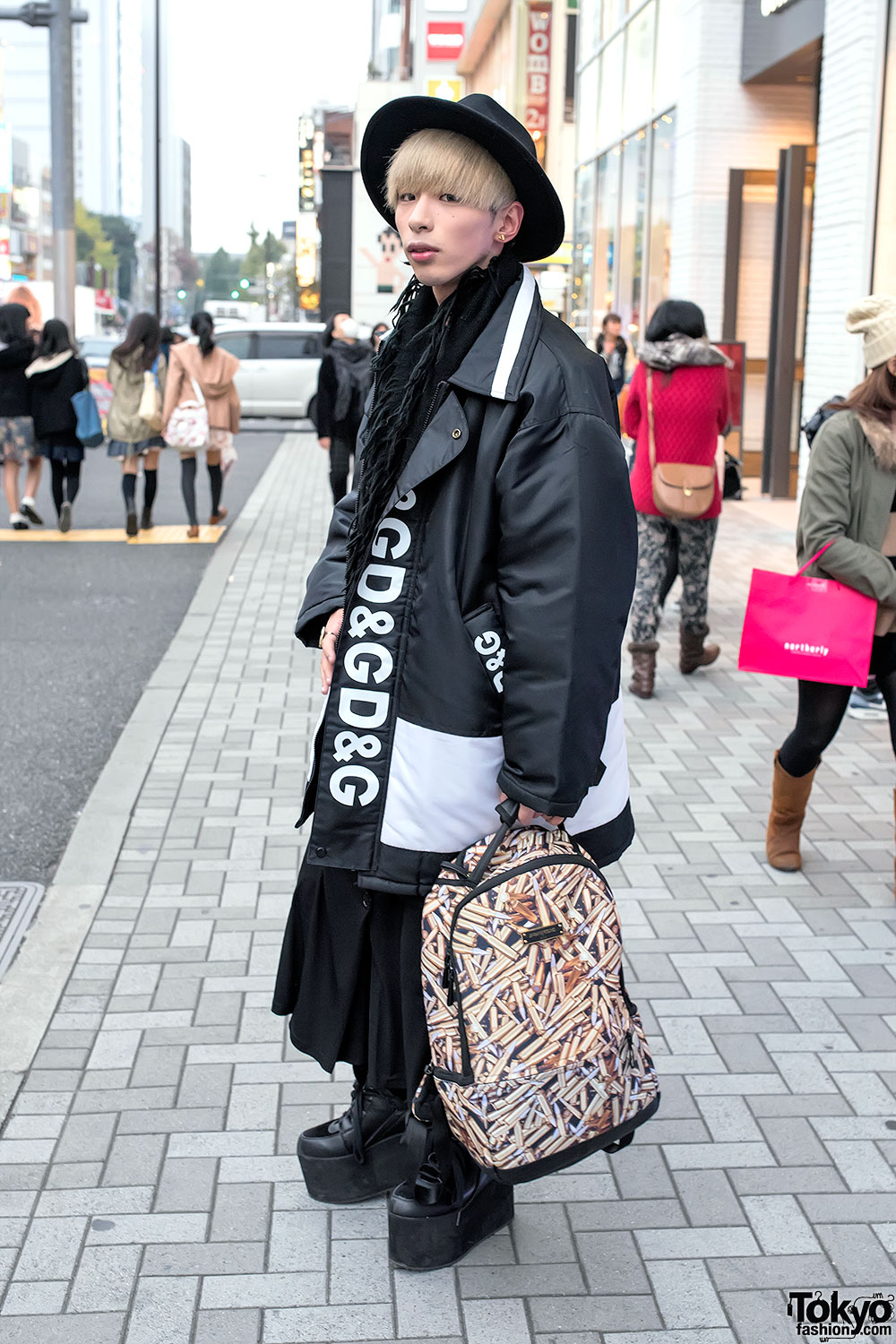 Dolce & Gabbana Coat, Sprayground Bag & YRU Platforms in Harajuku ...