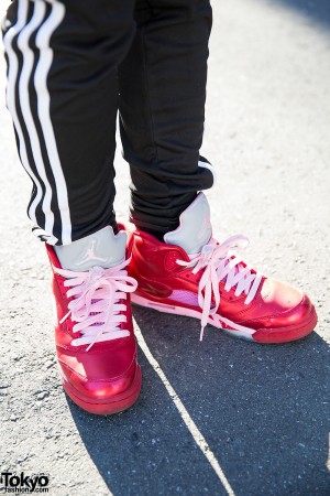 Harajuku Girl in Chicago Bulls Bomber Jacket, Adidas & Air Jordans ...