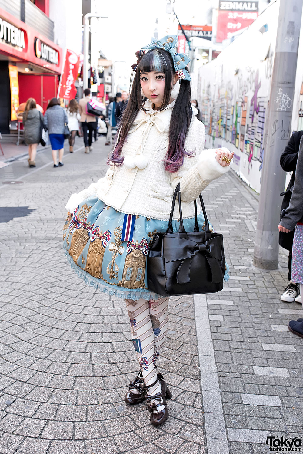 RinRin Doll on Takeshita Dori in Angelic Pretty & Milk Harajuku Fashion