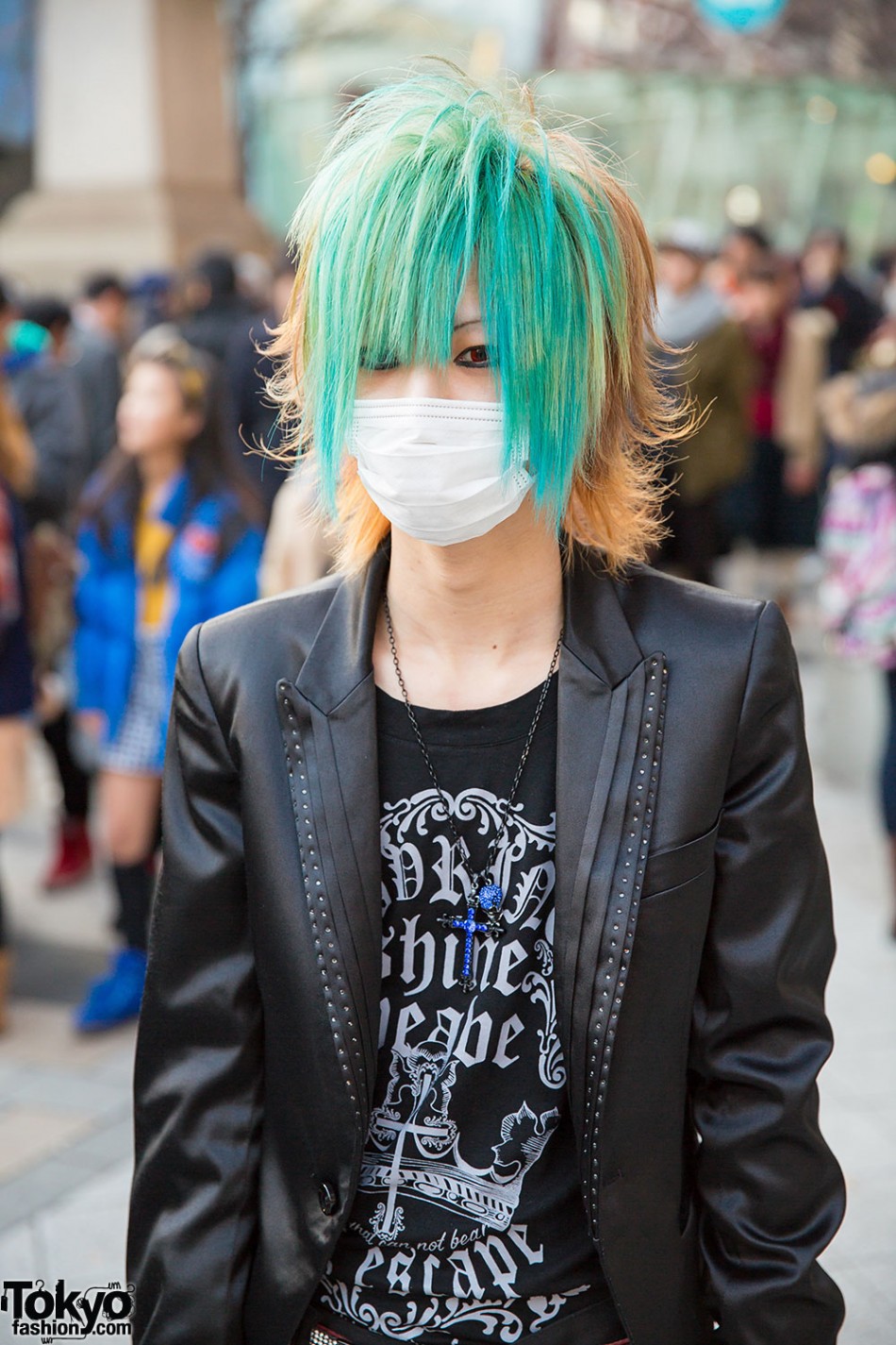 Aqua-Haired Harajuku Guy w/ Ghost of Harlem & Studded Buffalo Bobs ...