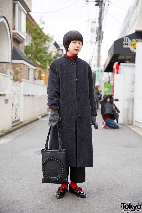 Black & Red Fashion w/ Maxi Coat & Tokyo Bopper Bag in Harajuku